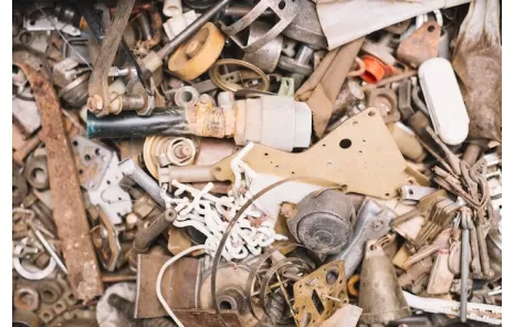 Métaux Recyclés : L'Écologie au Cœur de la Construction et de la Menuiserie